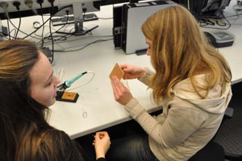 solderen, Dionne en Inge